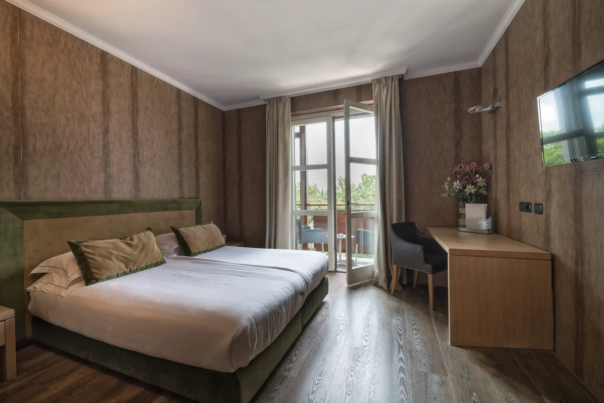 phi-hotel-piajo-classic-1.webp