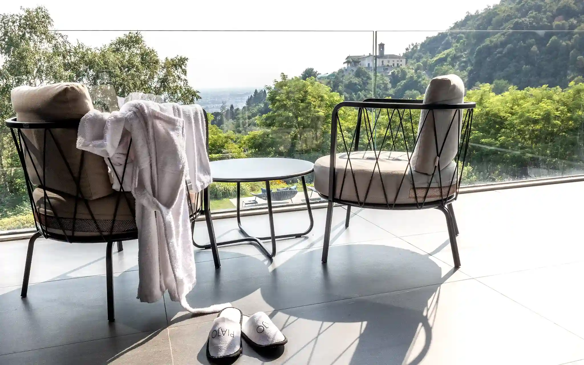 phi-hotel-piajo-deluxe-gran-vista-2.webp