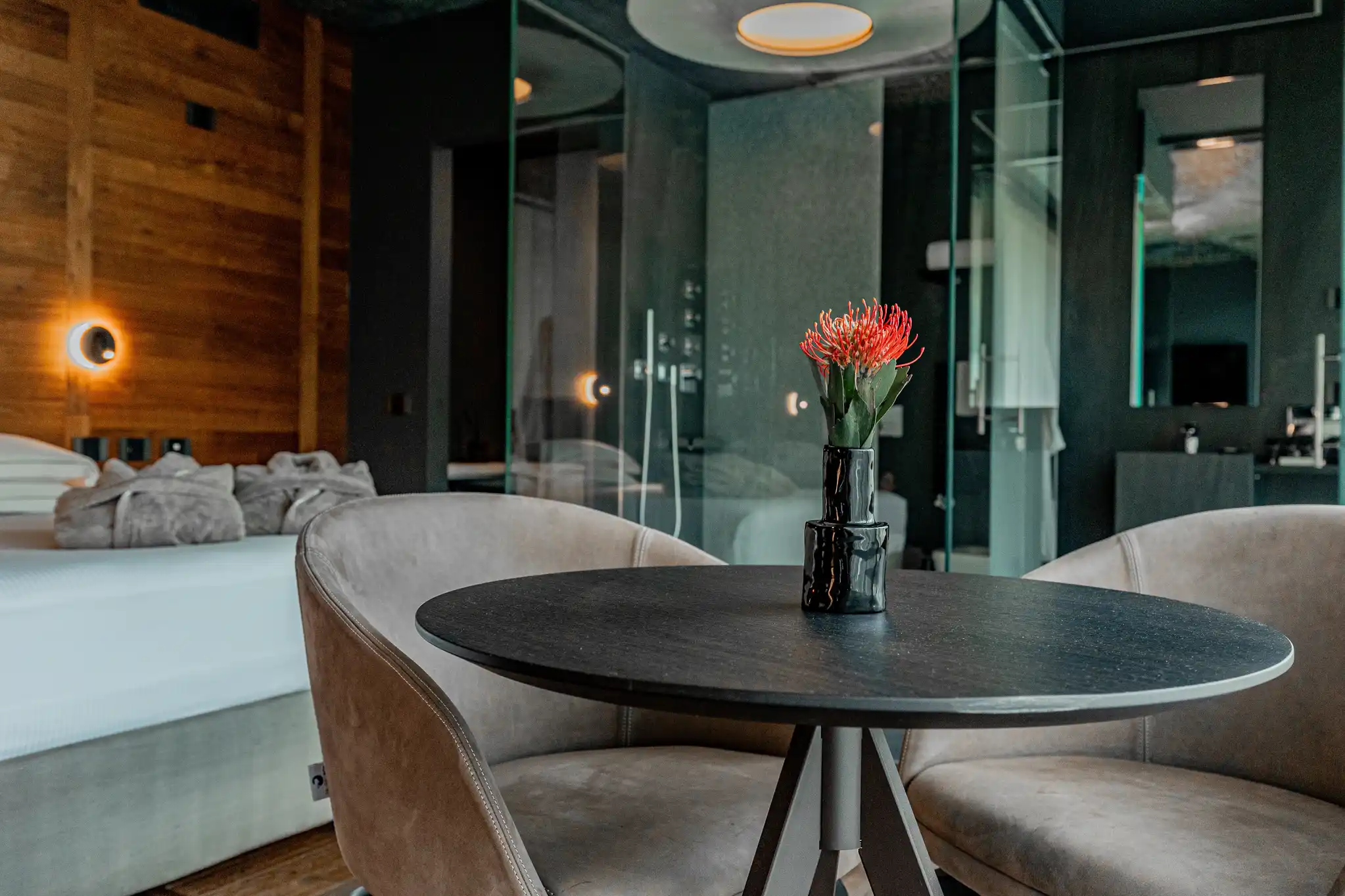 phi-hotel-piajo-junior-suite-aquamoon-2.webp